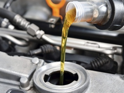 Cách nào để kiểm tra và sửa chữa khi nhớt nhiễm nước?