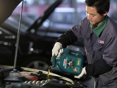 Bao nhiêu lâu phải thay dầu nhớt động cơ?