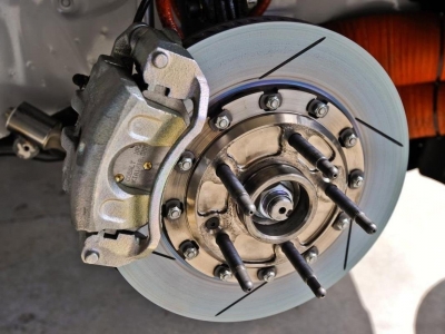 Các thói quen xấu của người lái tàn phá hệ thống phanh nhanh nhất