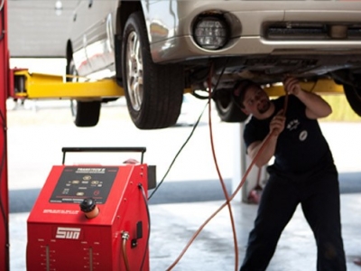 Những điều cần lưu ý khi thay dầu hộp số ô tô tự động