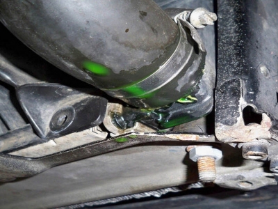 Nước làm mát động cơ hao hụt do đâu?