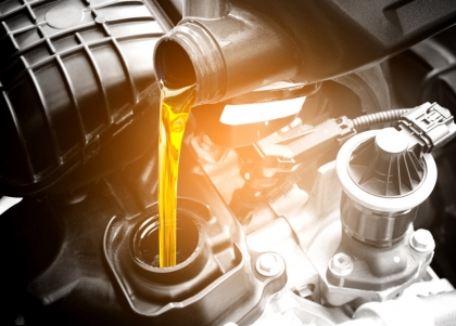 Tại sao phải kiểm tra dầu máy ô tô lại quan trọng?
